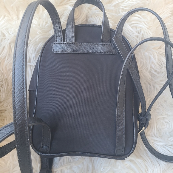 amazon north face women's backpack The Borealis Backpack, Gardenia Wht/Blk-NPF, OS | Everyday Travel Bag, Laptop Sleeve, Reflective Details Quantity:50 Show Rods Rains Small Texel Duffel reflective details